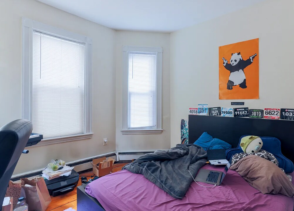 Building Photo - 70 Calumet St