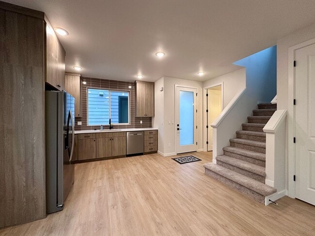 Building Photo - Brand New Built Single-Family Home in Powellhurst-Gilbert!