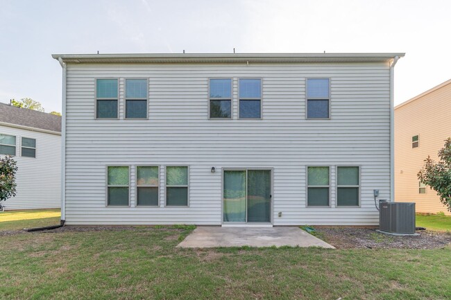 Building Photo - Spacious & Elegant 4 Bedroom Home in Fort ...