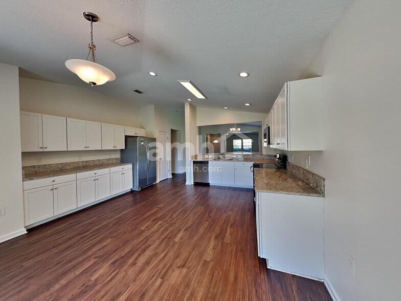 Building Photo - 3071 Bent Bow Ln