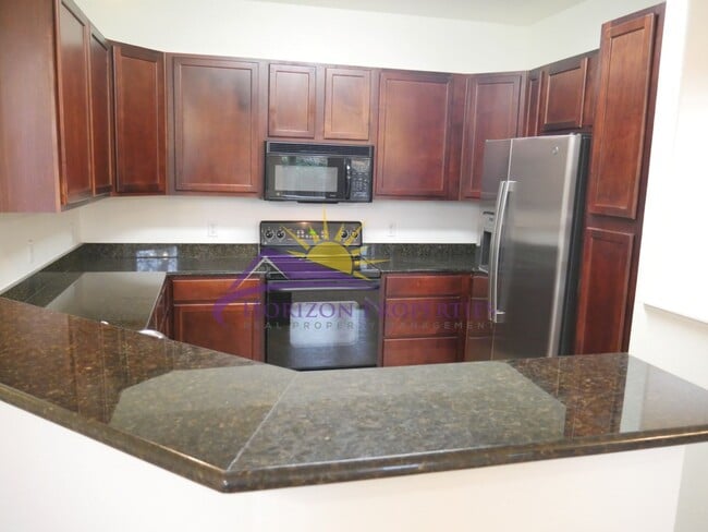 Building Photo - Modern 1 Bed 1 Bath 763 sq ft North Natomas Condo