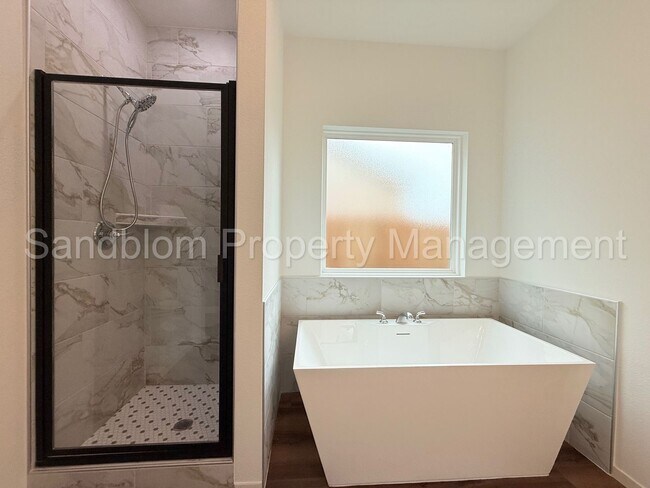 Building Photo - For Lease | Bixby | Available Now!