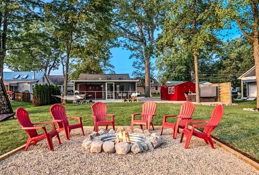 Building Photo - 11765 Patterson Lake Dr