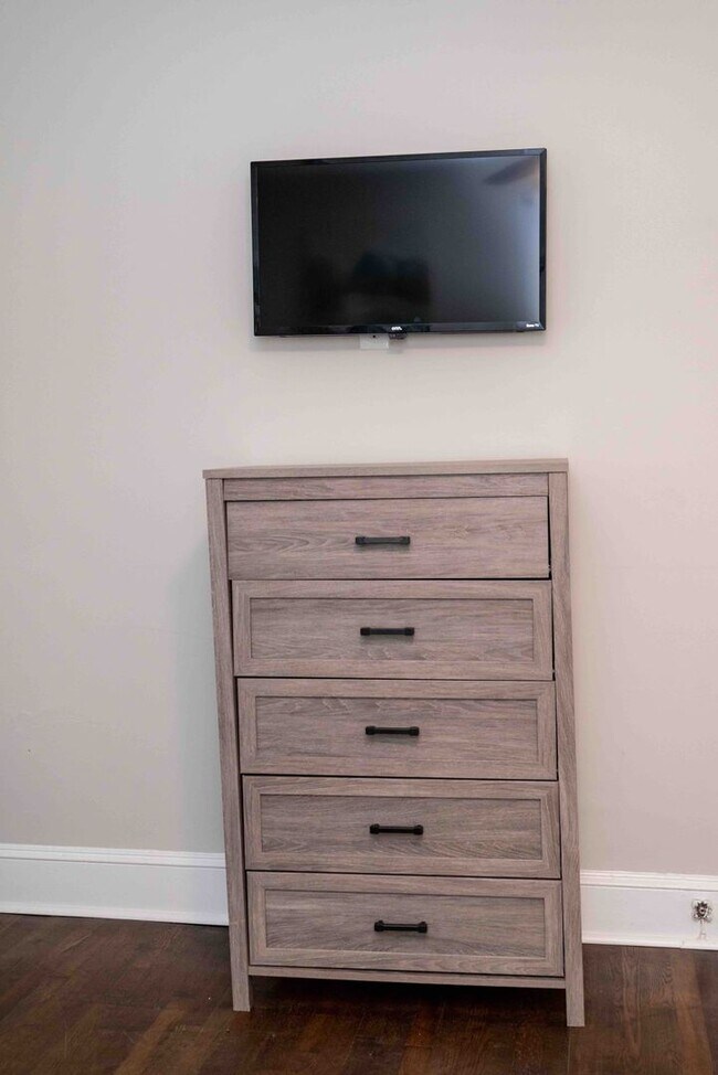 Building Photo - 324 Stockton St