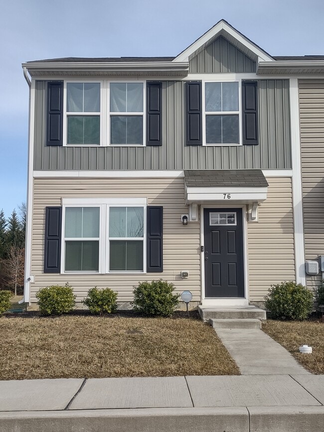 Building Photo - 76 Azalea Cir