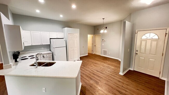 Building Photo - Charming 3-Bed, 2-Bath Home in Orlando