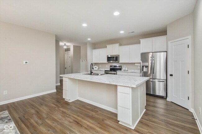 Building Photo - 7228 Lockford Walk N