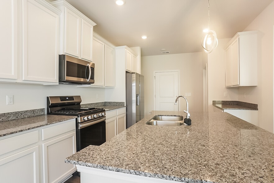 Building Photo - 582 Count Fleet Ct