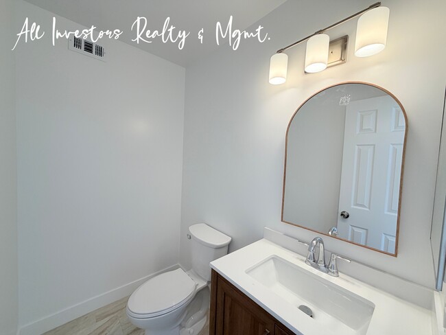 Building Photo - 2136 Via Sonora