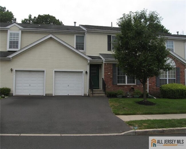Primary Photo - 141 Grantham Dr