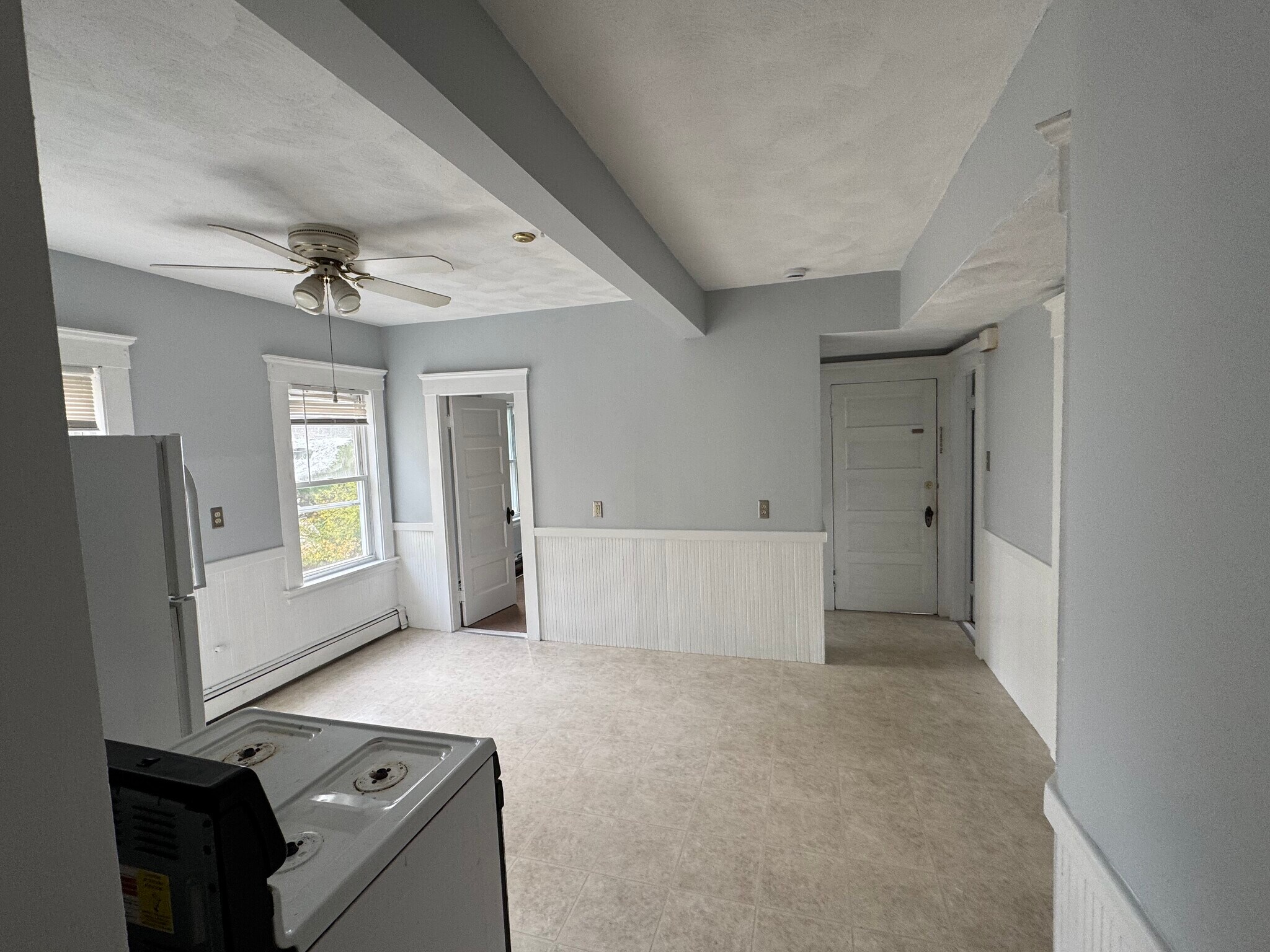 Building Photo - 41 Thorndike Rd