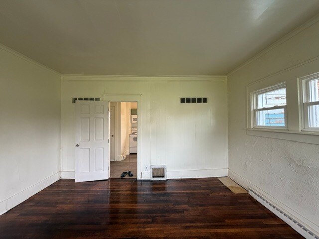 Building Photo - 626 E Dayton St