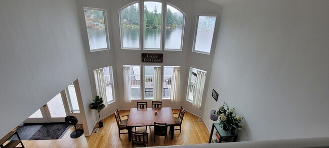 Building Photo - Lake Retreat Waterfront Living | Spacious Home with Views + Utilities Included