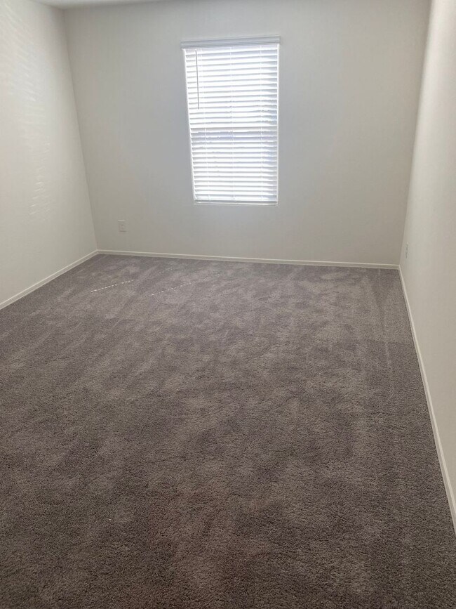 Building Photo - Charming 4 bedroom house in Coolidge