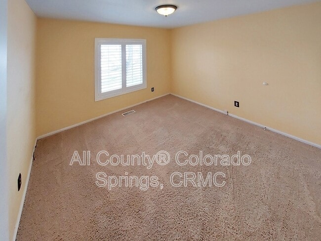 Building Photo - 4182 Pioneer Creek Dr