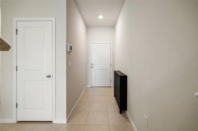 Building Photo - 5489 Elmview Xing