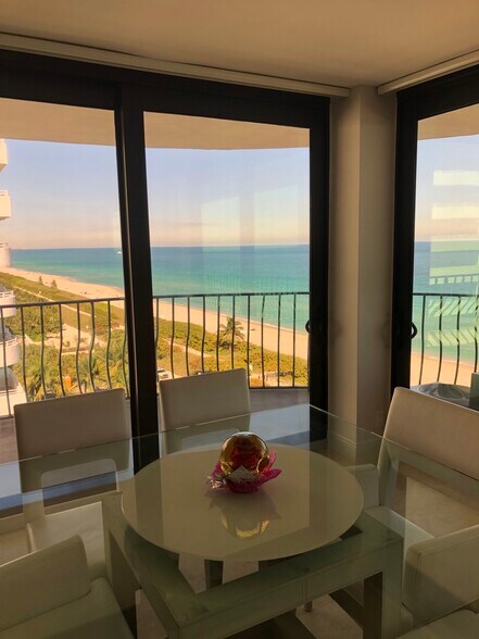 Building Photo - 8877 Collins Ave