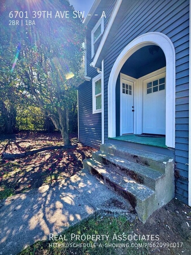 Building Photo - 6701 39th Ave SW