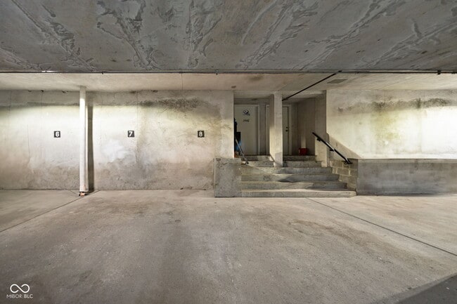 Building Photo - 1446 N Illinois St