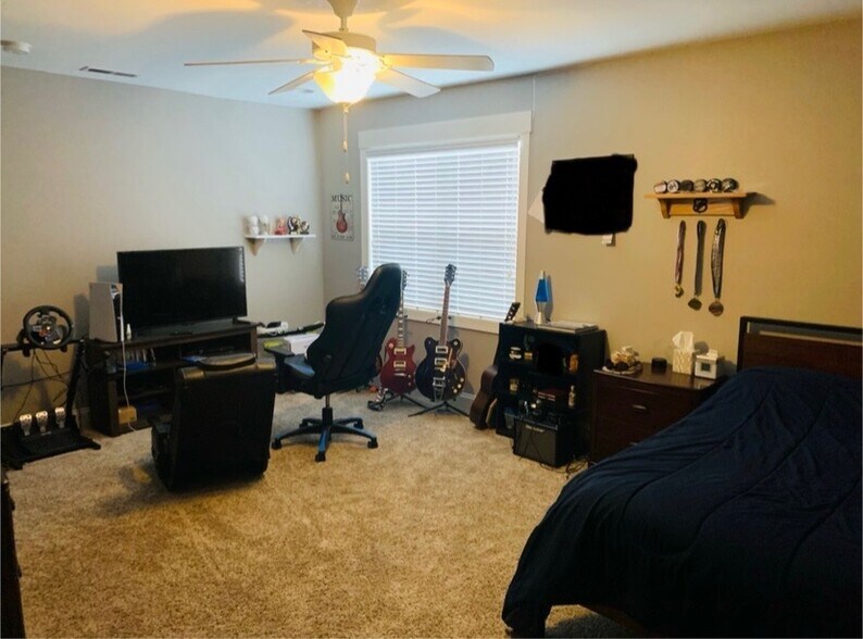 Building Photo - 712 Rookery Ln