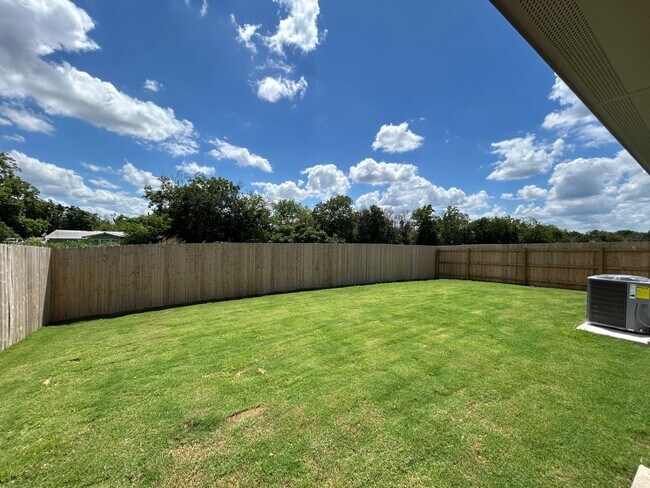 Building Photo - New 4 Bd 2 Ba Home Available for Move In!
