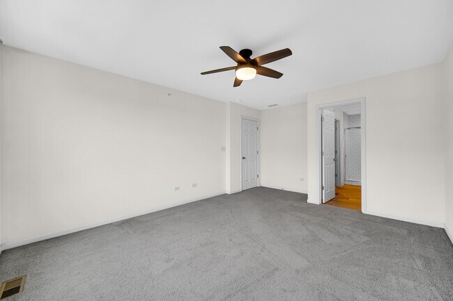 Building Photo - 4456 Monroe Ct