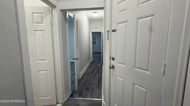 Building Photo - 56 Lindsley Pl