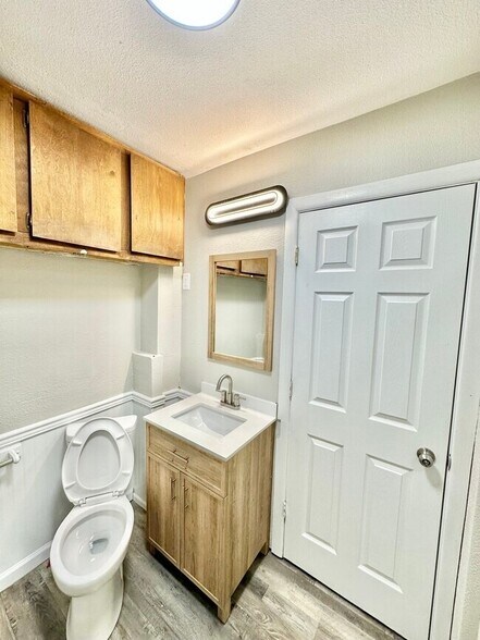 Building Photo - 1505 24th St