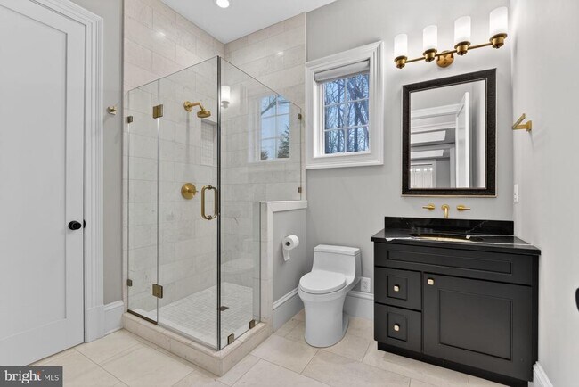 Building Photo - 7002 River Oaks Dr