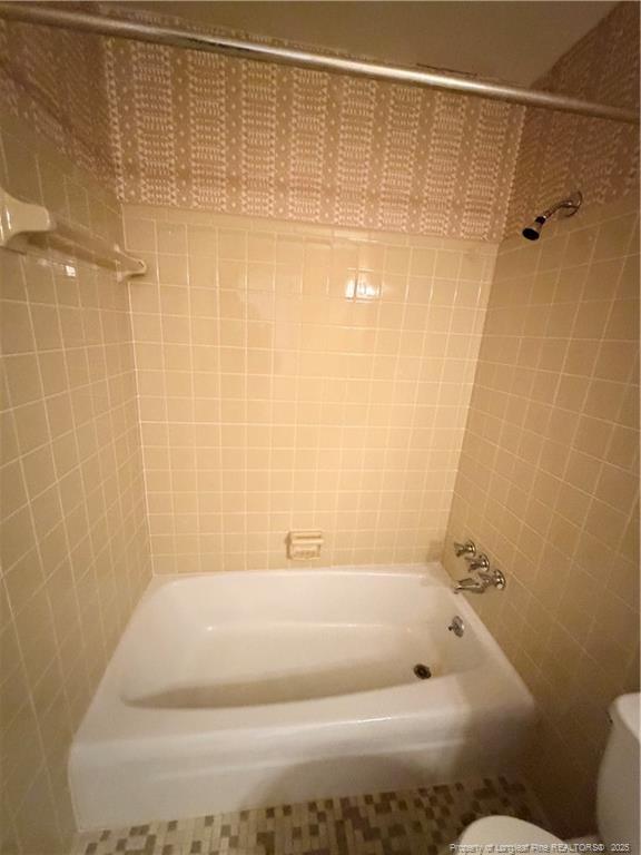 Building Photo - 601 Helen St