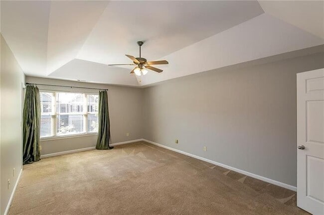 Building Photo - 127 Sunset Ln