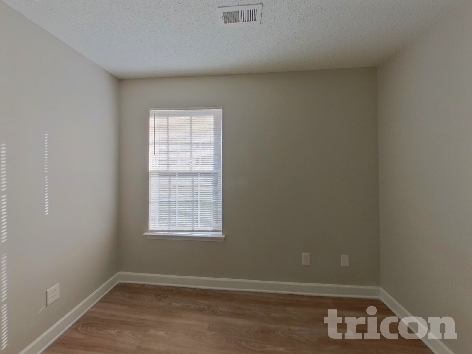 Building Photo - 428 Glencroft Dr