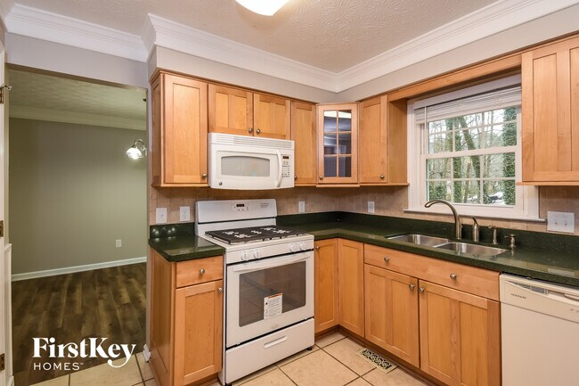 Building Photo - 4018 Watkins Glen Dr