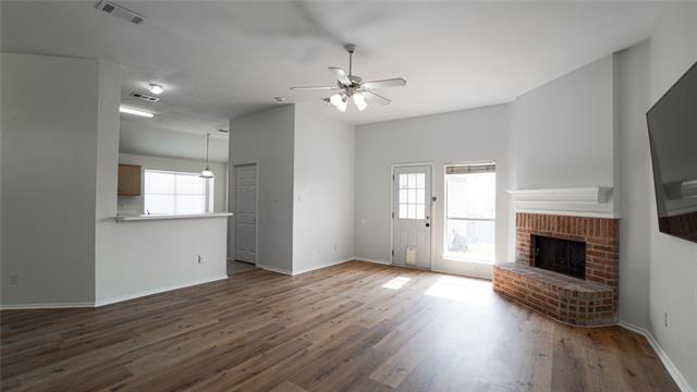 Building Photo - 3124 Creekside Dr