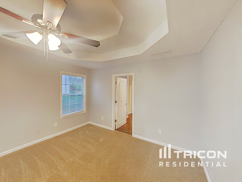 Building Photo - 45 Shenandoah Ln