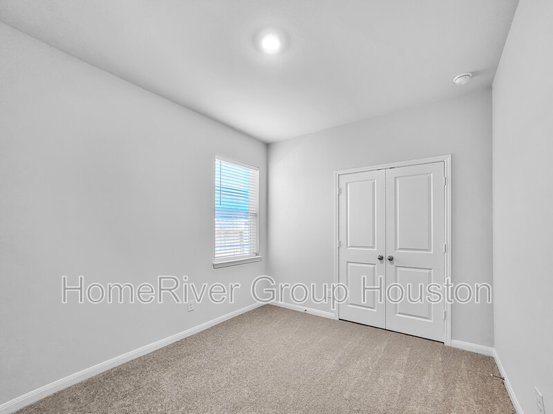 Building Photo - 8942 Ice Quartz Dr