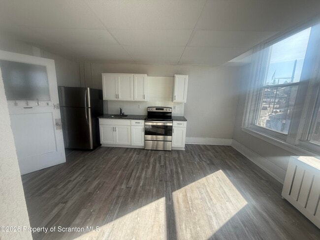 Building Photo - 106 Delaware Ave