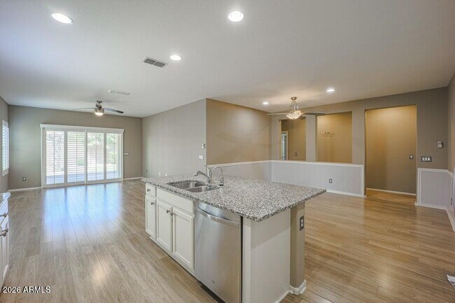 Building Photo - 17576 W Bajada Rd
