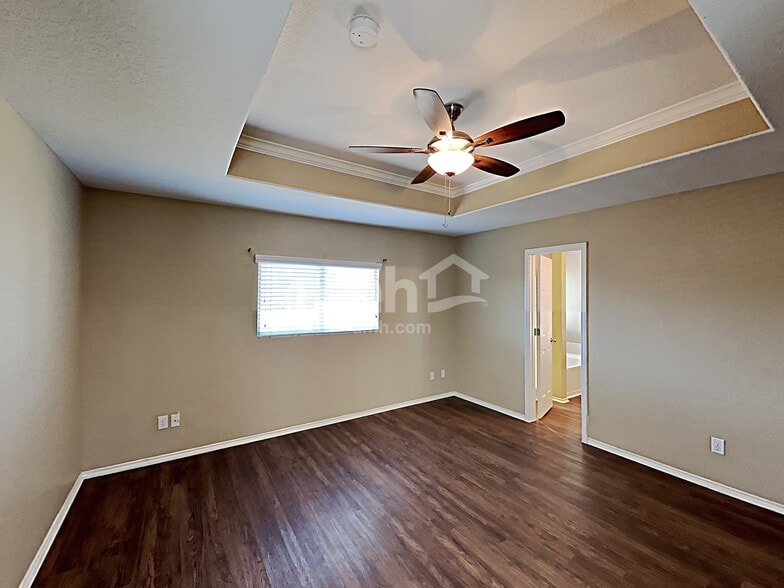 Building Photo - 9239 Pacific Maple