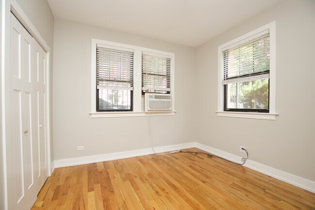 Building Photo - 2917 N Mildred Ave