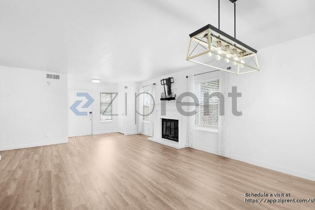 Building Photo - 9421 Feickert Dr