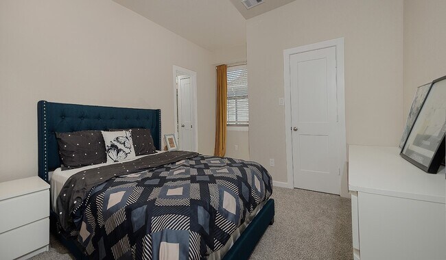 Building Photo - 19646 San Angelo Park Dr