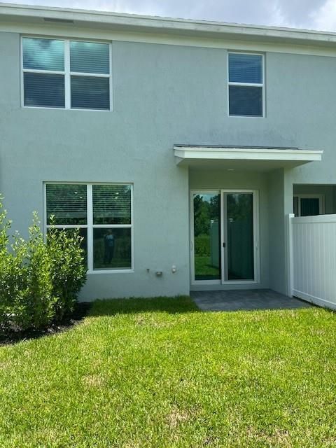 Building Photo - 4393 Hammock Grove Dr