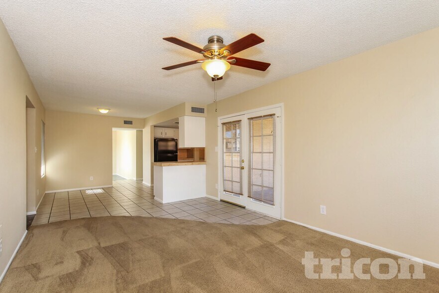 Building Photo - 5526 W Angela Dr