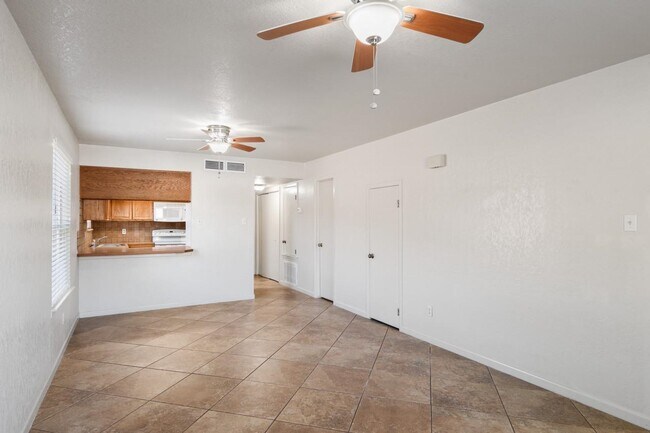 Building Photo - 115 Rhonda Dr