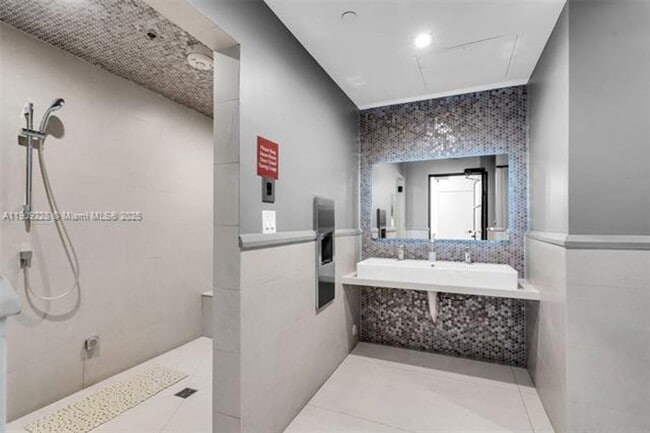 Building Photo - 3411 Indian Creek Dr