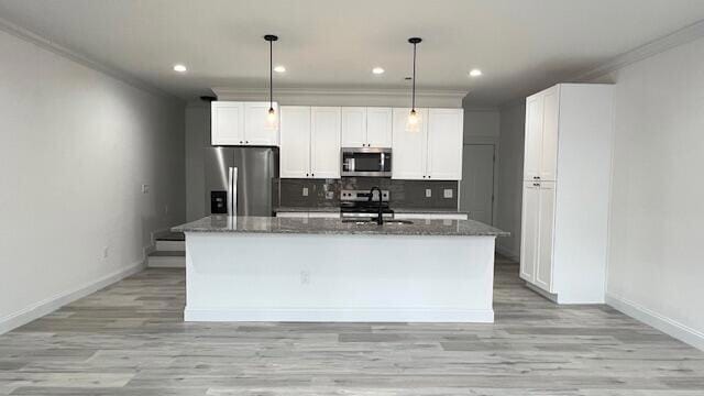 Building Photo - 1913 Cypress Ln