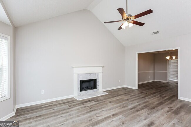 Building Photo - 680 Josh Ln