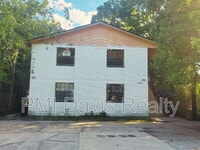 Building Photo - 2984 Myra St