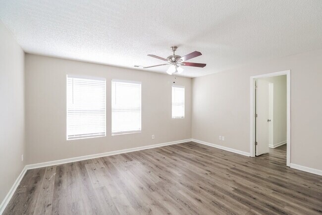 Building Photo - 4488 Norfleet St